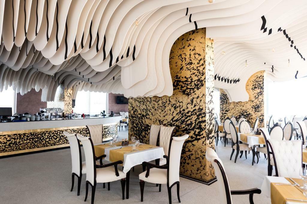 White Tower Mamaia Apartament Экстерьер фото